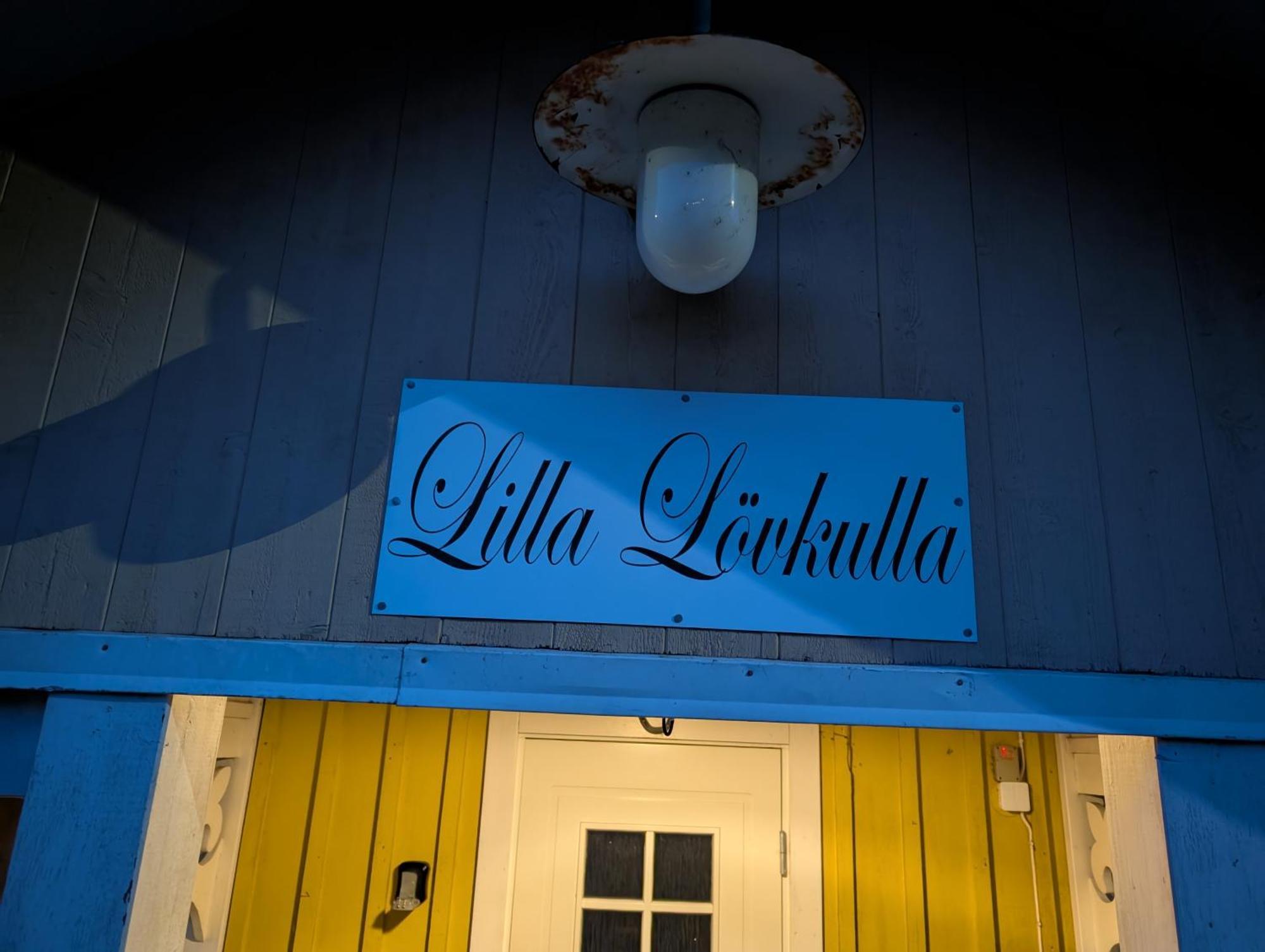 Lilla Loevkulla Villa Ostra Frolunda Exteriör bild